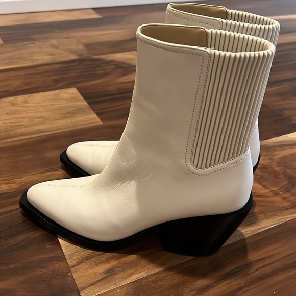 Coach pointed toe chelsea boots - Picture 4 of 5